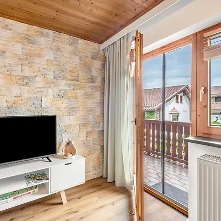 Gaestehaus Kamaria Апартаменты Rinchnach