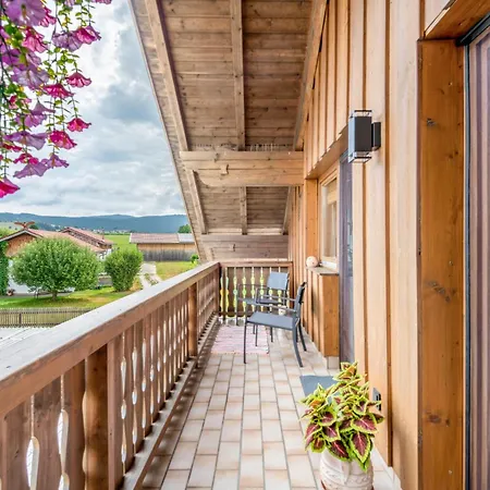 Апартаменты Gaestehaus Kamaria Rinchnach