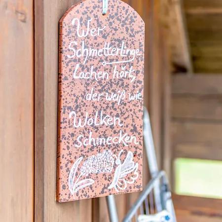 Gaestehaus Kamaria Lägenhet *